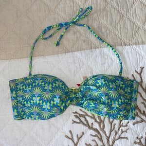 Victoria’s Secret bikini top